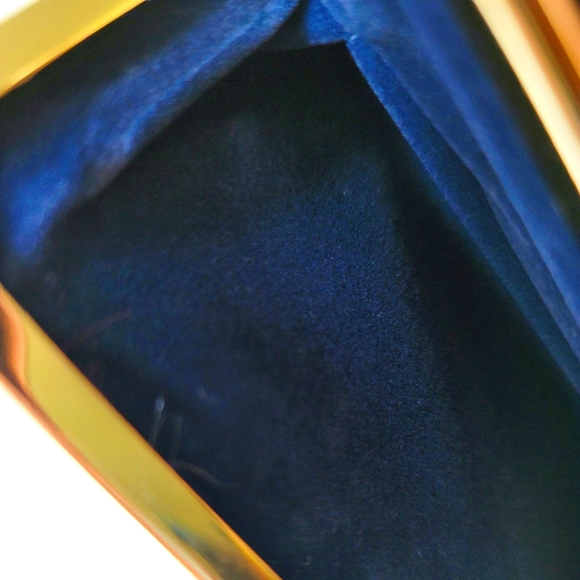 Vintage Women's Handmade Clutch - Picture 6 of 6